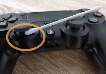 PS4コントローラー左アナログスティックの故障
