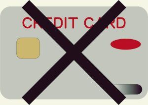 amazonaカード会社に問い合わせてカードの利用停止と返金を求める